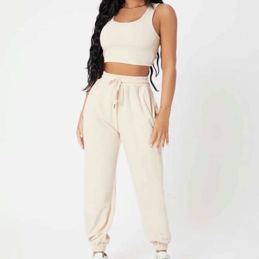 SHEIN Petite Solid Crop Tank Top and Joggers Set